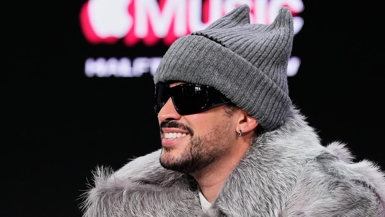 bad-bunny-to-headline-2026-super-bowl-halftime-show-amid-controversy