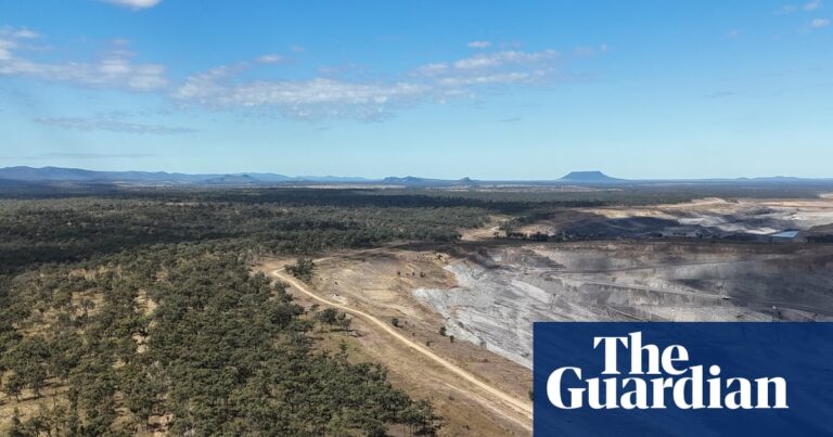 calls-for-federal-action-after-queensland-approves-controversial-coal-mine-expansion