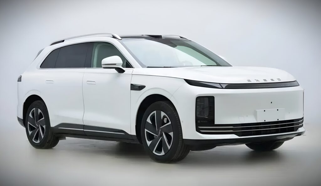 chery-unveils-exeed-ex7-electric-suv-with-advanced-features