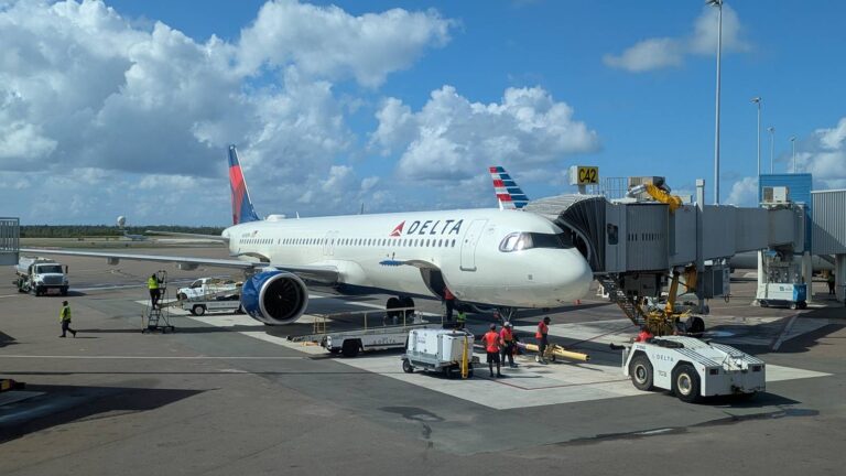delta-air-lines-expands-fleet-with-airbus-a321neo-a-strategic-move-for-efficiency-and-growth
