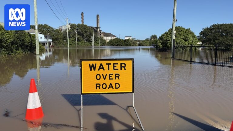 queensland-floods-bundaberg-faces-deluge-as-burnett-river-peaks