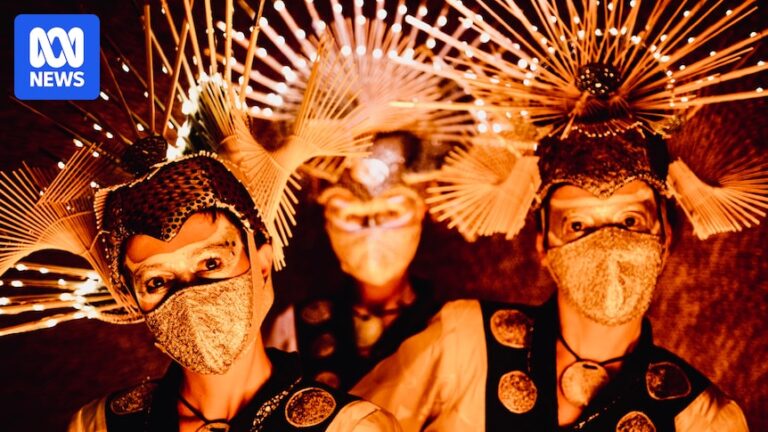 roving-performances-bring-magic-and-surprise-to-womadelaide-2025