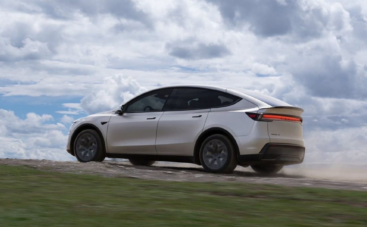 tesla-launches-affordable-six-seater-model-y-with-advanced-features-in-australia