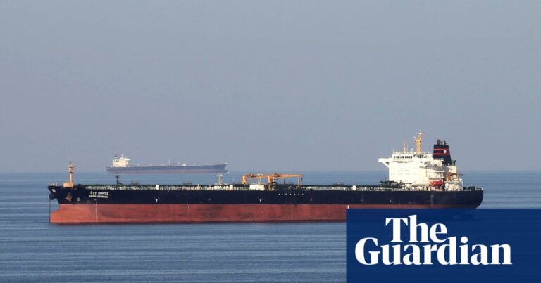 us-strikes-iranian-mine-laying-boats-in-hormuz-as-oil-tensions-escalate